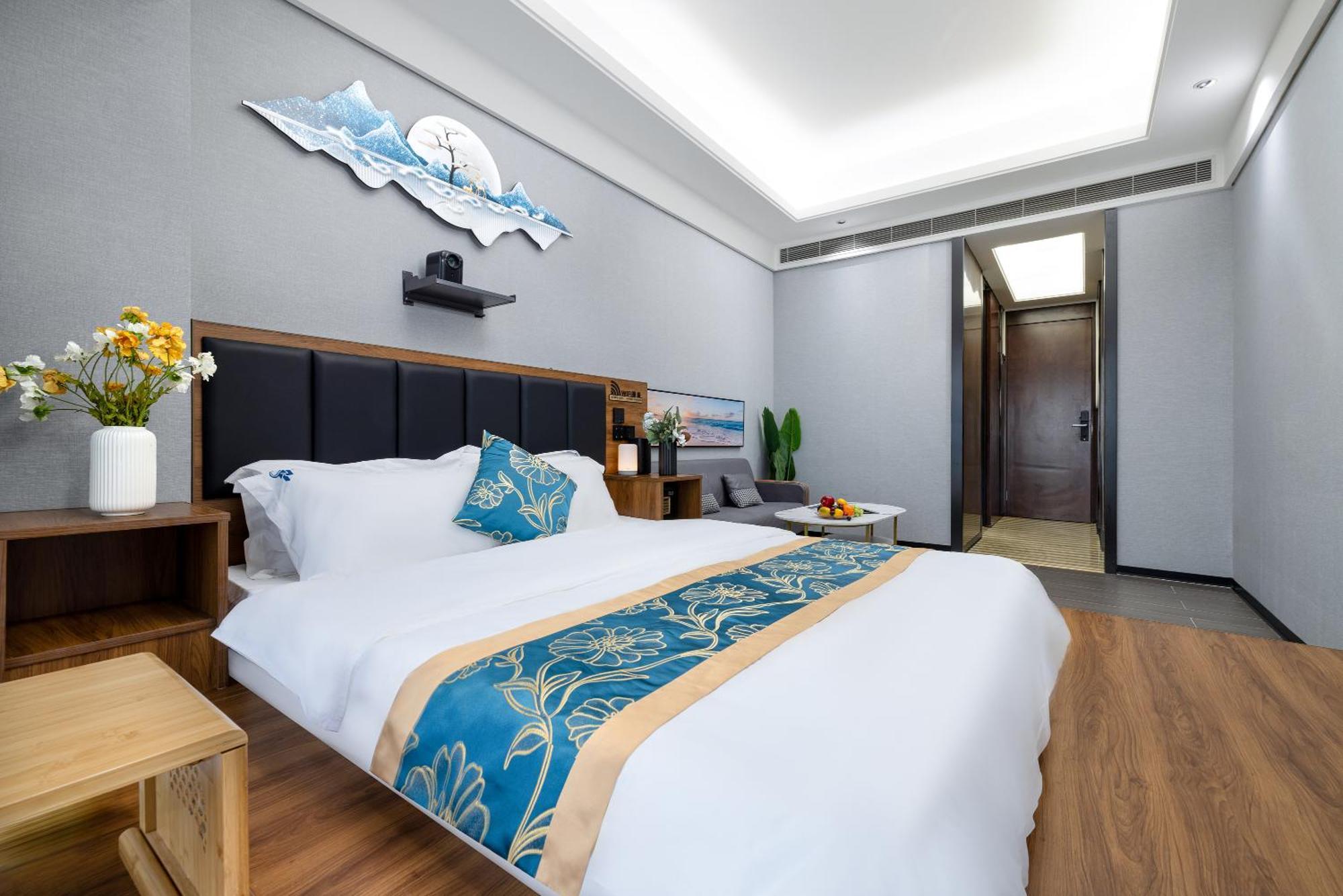 Xingyin Cloudy Hotel Guangzhou Changgang Subway Station - Free Shuttle Bus To Canton Fair Complex During Canton Fair Period Exterior photo
